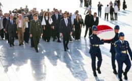 TOSFED’den Anlamlı Anıtkabir Ziyareti