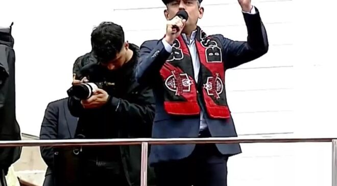 Özgür Özel, Cumhurbaşkanı Erdoğan’a Yozgat’tan seslendi: ‘Bu yaptığın korkaklıktır’