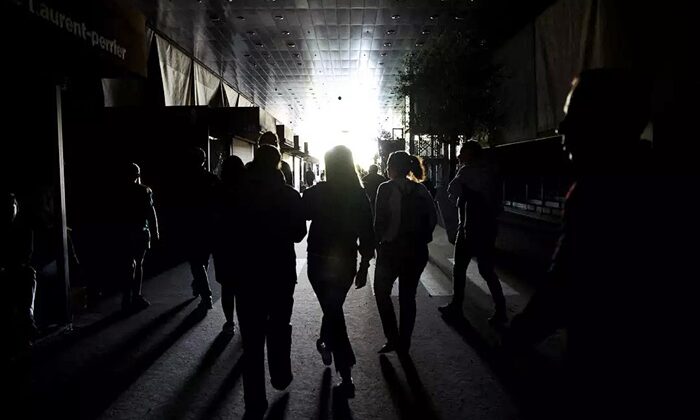 Avrupa benzeri görülmemiş elektrik kesintisi kaosu yaşıyor