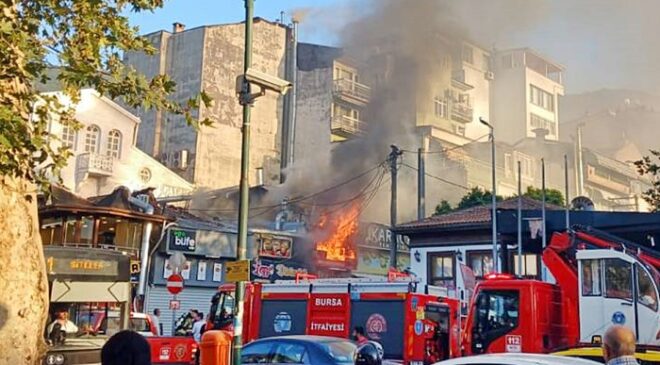 Bursa merkezde bir restoranda çıkan yangın korkuttu