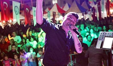 Bursalı şarkıcı Aşkın Vatansever, yeniden Bursa’da.