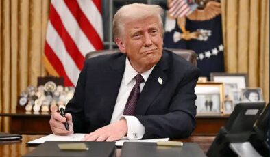 Trump 2 nükleer denizaltının uygun bölgelere konuşlandırılması talimatını verdim !!