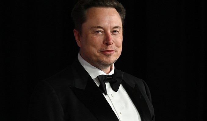 Elon Musk, 500 milyar dolar serveti aşan ilk insan oldu