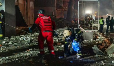 Ukrayna’ya yapılan Rus füze saldırısında 20’den fazla kişi yaralandı