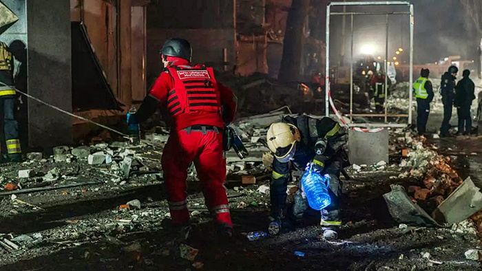 Ukrayna’ya yapılan Rus füze saldırısında 20’den fazla kişi yaralandı