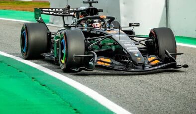 Barselona F1 test sürüşü Lewis Hamilton Ferrari adına en hızlı zamanı elde etti