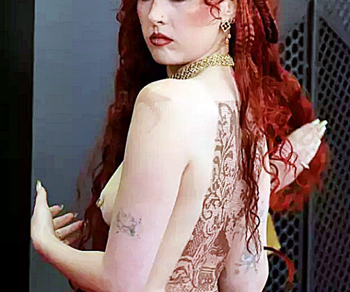 Grammy Ödüllerine Chappell Roan’ın açık göğsü damga vurdu