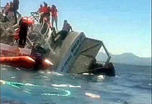 Girne’den Mersin’e gelen yolcu gemisi battı: Kaptan gözaltında