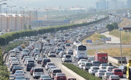 TÜRKİYE’DE GENEL TRAFİK SORUNU NEDENLERİ, SONUÇLARI VE ÇÖZÜM ÖNERİLERİ