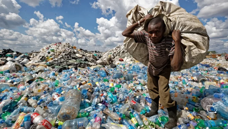 AB, çevre kaygılarına rağmen Türkiye’ye plastik atık göndermeye devam edecek mi ?